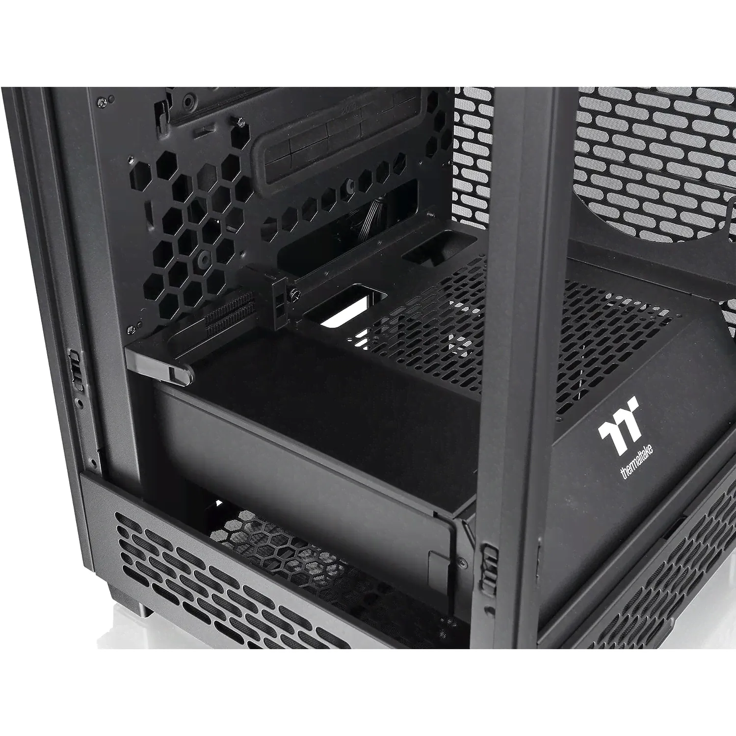 Thermaltake The Tower 200 черный корпуса-3