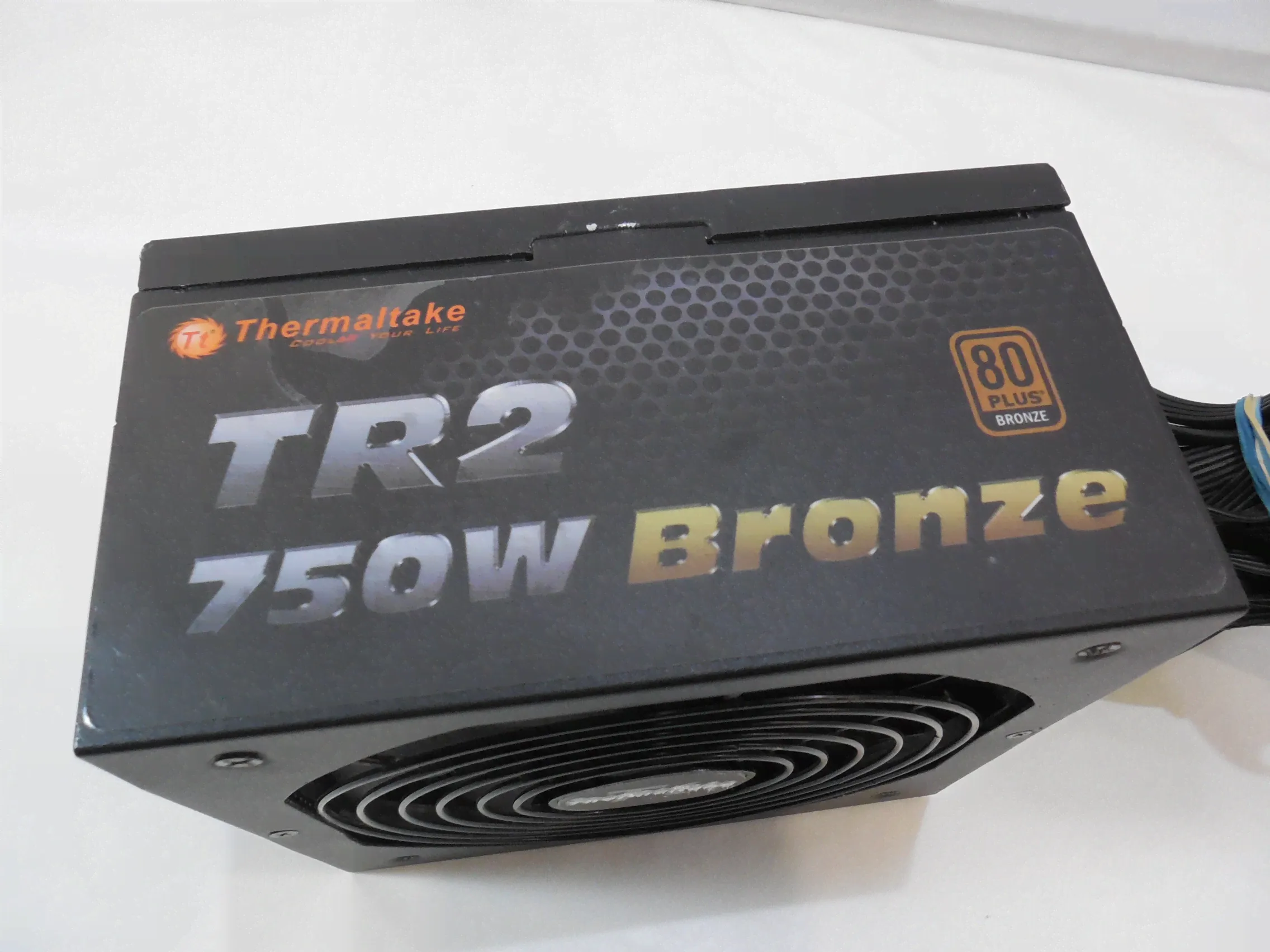 Блок питания ATX 750W Thermaltake TR2 Bronze-0