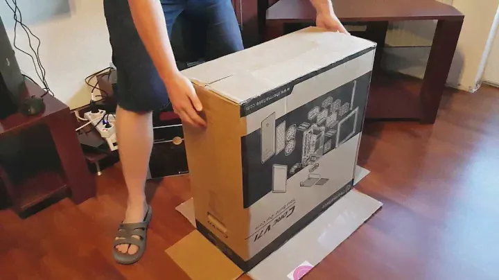 Thermaltake Core V71 View Tempered Glass Edition Unboxing And First Impressions